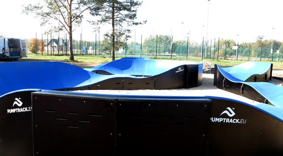 Nicht stationärer modularer Pumptrack