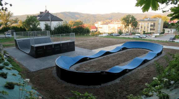 Mini-Rampe und modularer Pumptrack in Sanok 