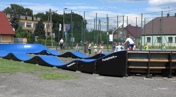 Composite Pumptrack für jeden Benutzer angepasst - Boleszkowice (PL)