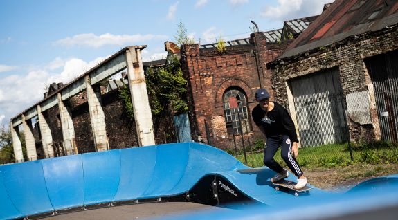 Pumptrack Fahrradstrecke aus Modulen