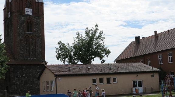 Pump-Track für Skateboarding angepasst - Boleszkowice (PL)