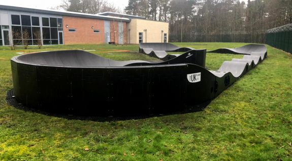 Composite Pumptrack für jeden Benutzer angepasst